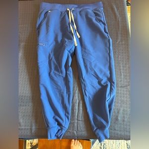 Figs scrubs joggers in blue size large